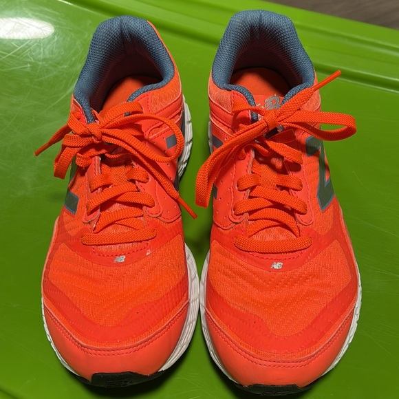 Women’s New Balance wore one time size 9 - Picture 4 of 5
